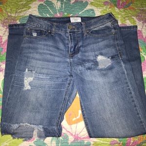 CELEBRITY PINK MEDIUM WASHED DISTRESSED JEANS